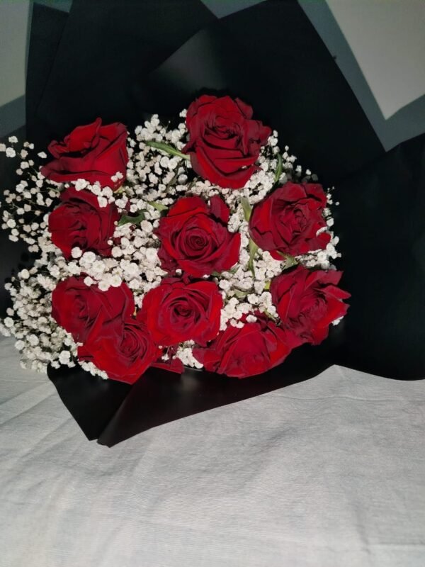 Bouquet of 10 red roses